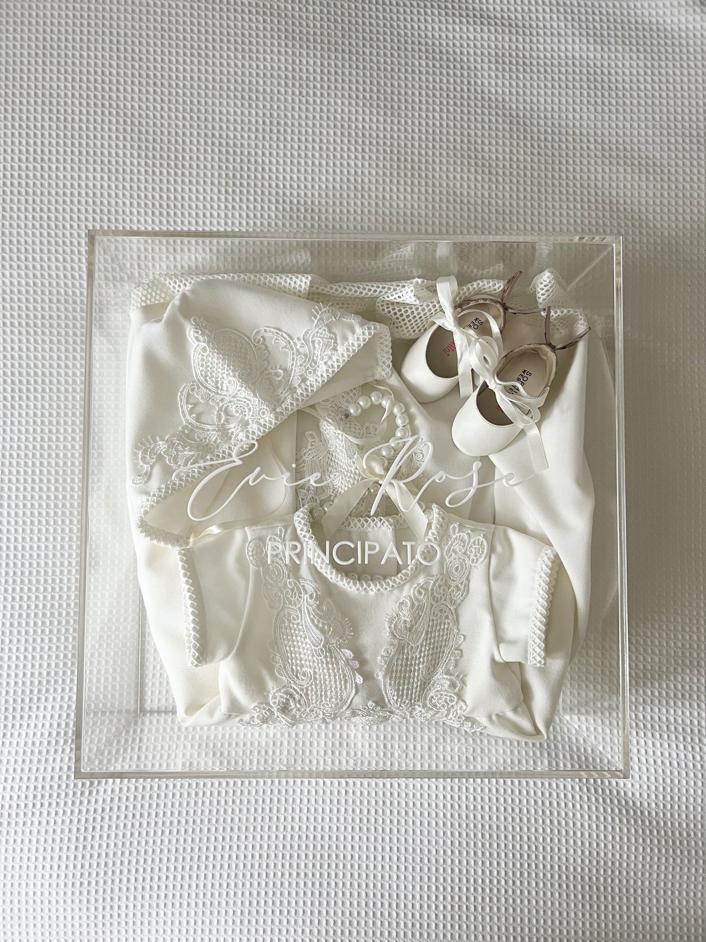 Large Clear 3D Acrylic Keepsake Gift Box