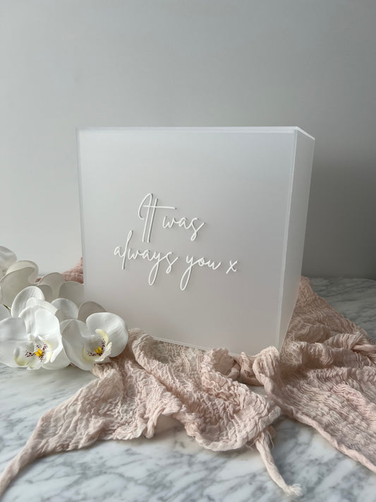 Seamless Matte Frosted 3D Acrylic Wishing Well Box