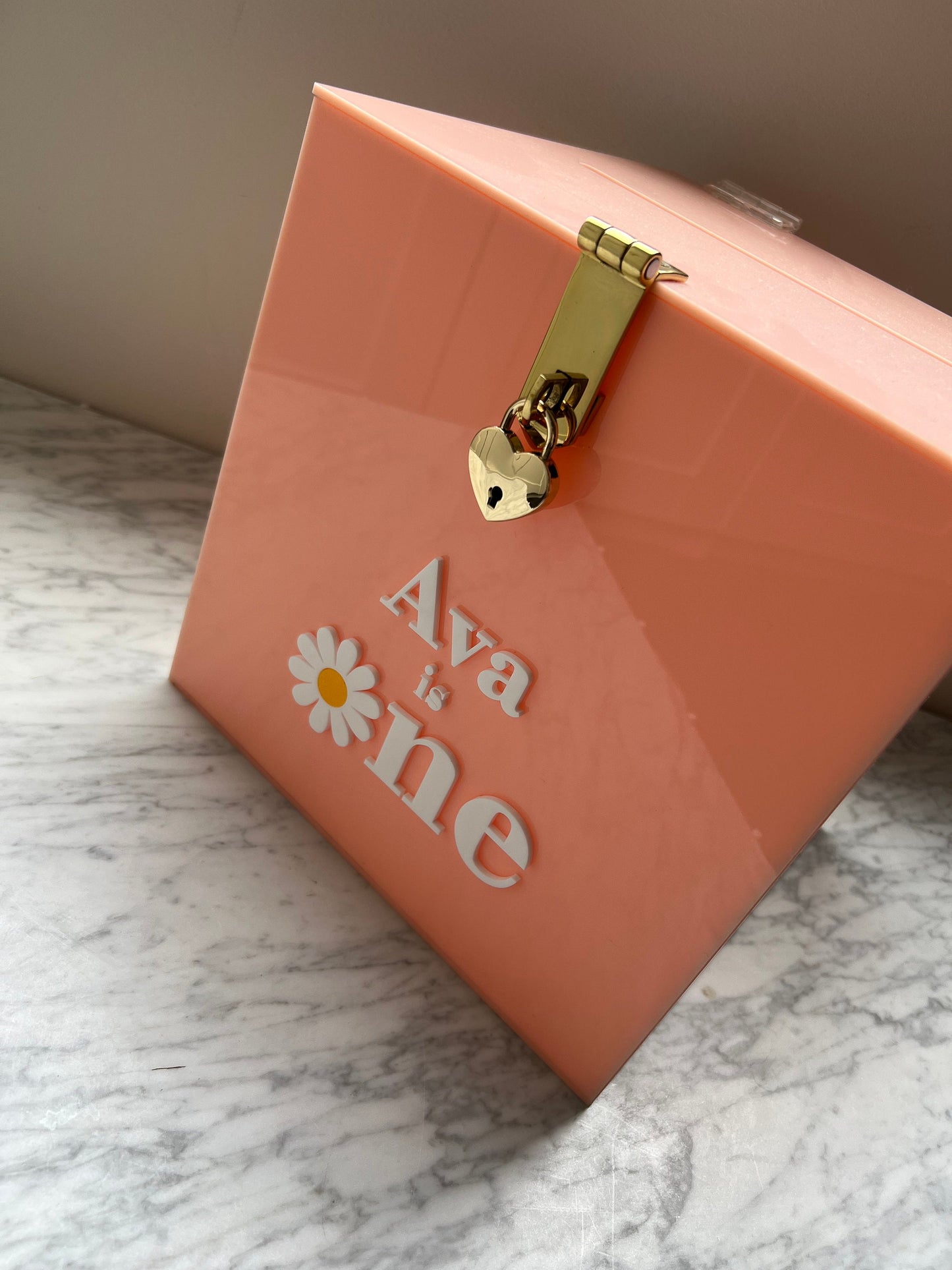 3D Peach Acrylic Wishing Well Box